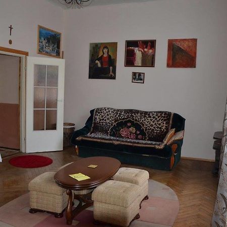 Mieszkanie Na Szpitalnej Lemberg Exterior foto